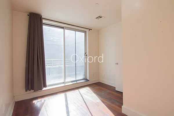 Rented by Oxford Property Group | media 9