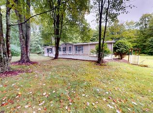 6855 Woodard Rd, Andover, OH 44003