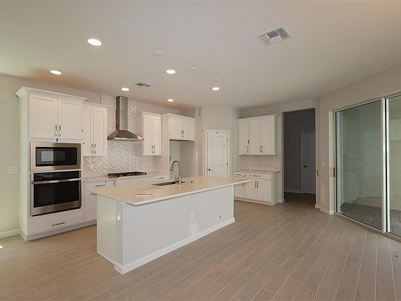2nd image of 5276 Center Lake Ranch Blvd