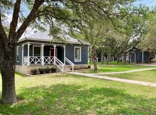 285 Heitzler Ln, Driftwood, TX 78619