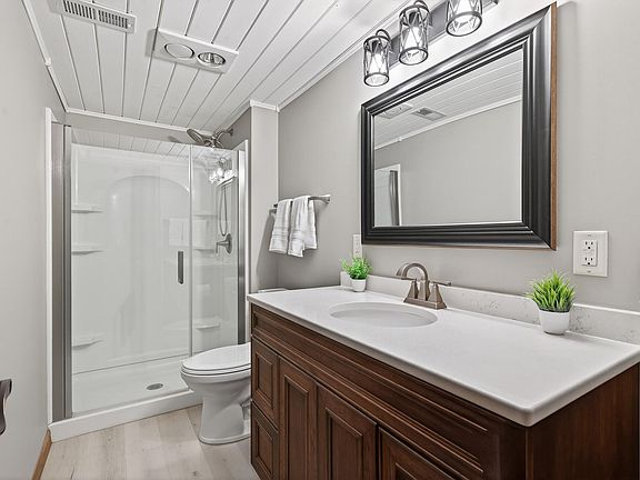 5th image of 12250 Unity St NW