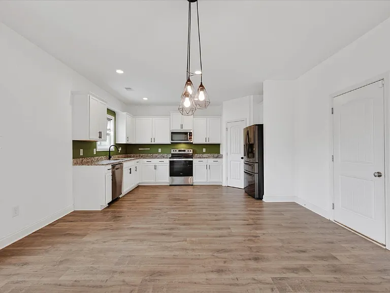 1264 Black Oak Cir — Photo 39