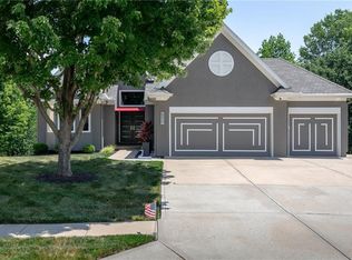 9219 N Flora Ave, Kansas City, MO 64155