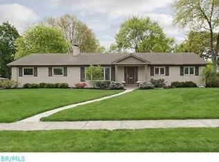 1635 Sundridge Dr, Columbus, OH 43221