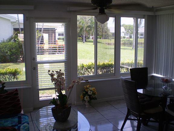 4th image of 1501 Edgewater Cir