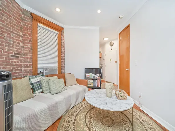 796 9th Avenue image 1 of 7