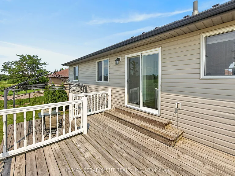 86 Golden Acres Dr — Photo 49