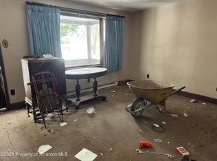 1150 Franklin St, Old Forge, PA 18518