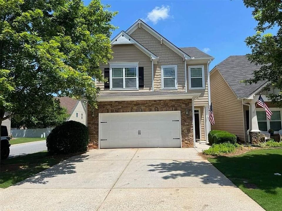 1st image of 124 Oakmont Dr