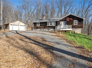 40 Chardavoyne Rd, Warwick, NY 10990