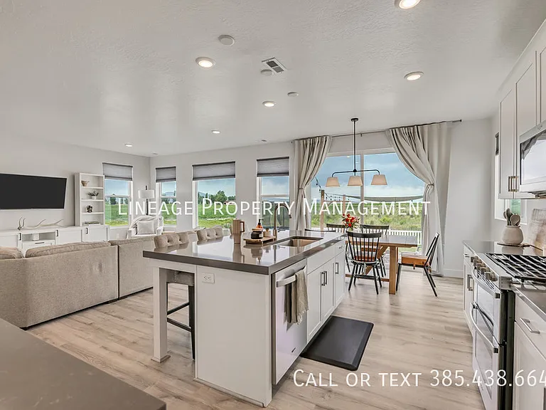 3056 S Shoreline Dr — Photo 6
