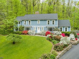 17 Parsonage Lot Rd, Lebanon, NJ 08833