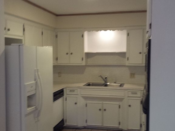 3rd image of 2110 Sterling Dr