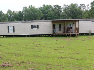 16 Dogwood Dr, Carriere, MS 39426