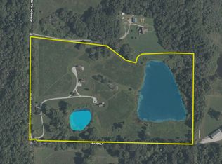 890 Robinson Hill Rd, Makanda, IL 62958