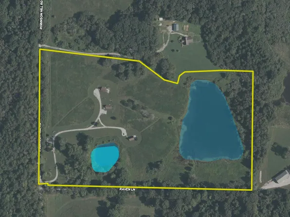 890 Robinson Hill Rd, Makanda, IL 62958