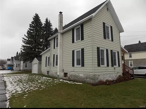 15 Parker Ave, Carthage, NY 13619