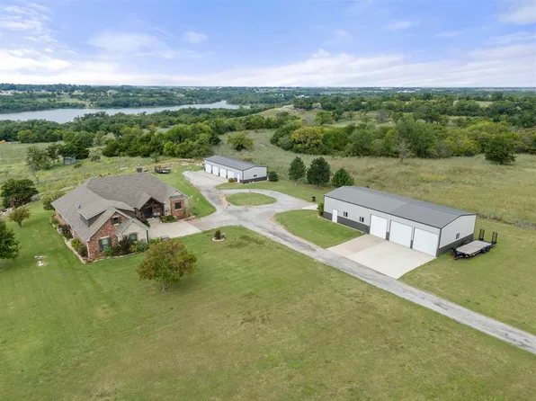 3820 N La Cann Rd, Ponca City, OK 74604