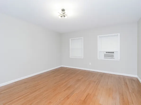 1461 East 3rd Street image 21 of 36