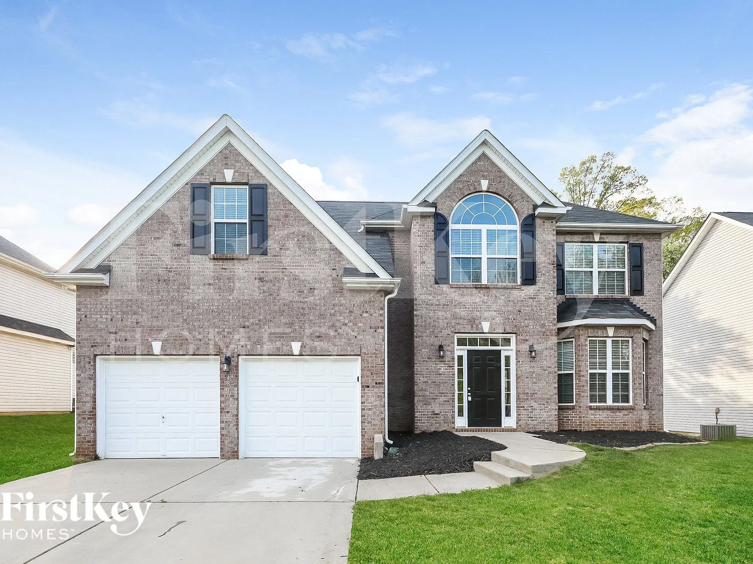 4 bed, 2.5 bath, 2763 sqft, $2,905 — Photo 1