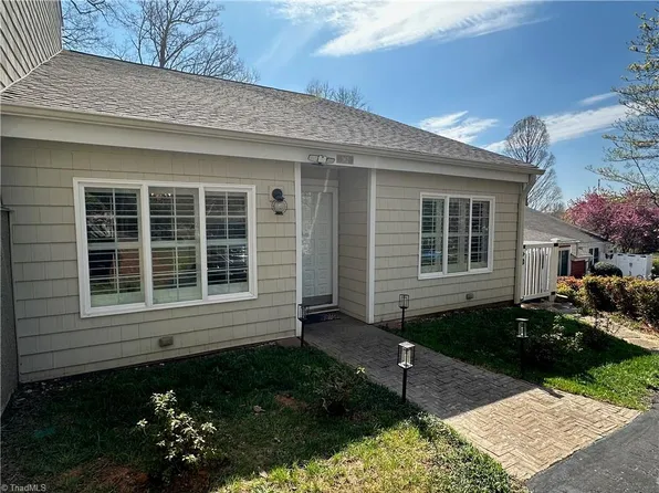 162 Golfview Dr, Bermuda Run, NC 27006