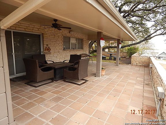4th image of 4403 Golf View Dr