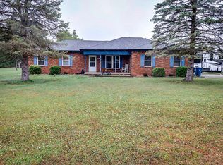 6048 Wilshire Dr, Indianapolis, IN 46259