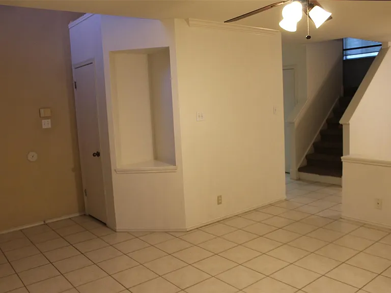 810 Minturn Ln — Photo 10