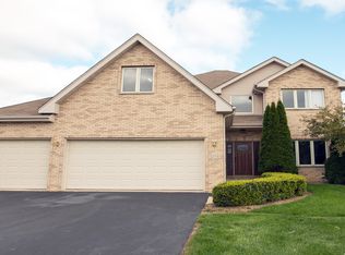 1374 W Colony Dr, Crete, IL 60417