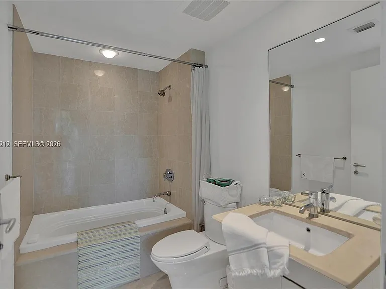 2627 S Bayshore Dr #506 — Photo 37