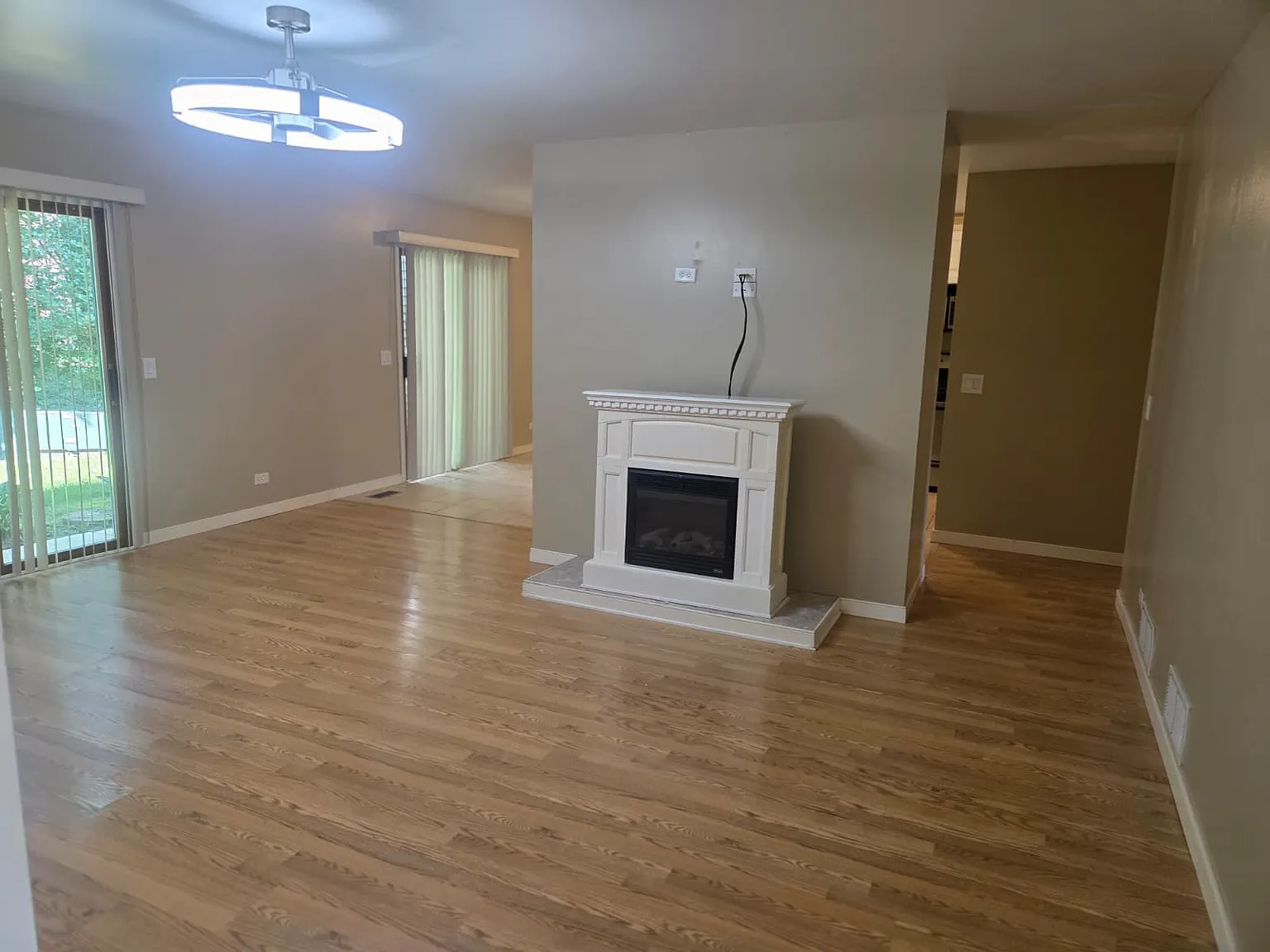 2 bed, 1164 sqft, $2,000 — Photo 2