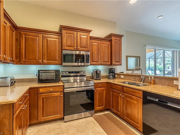 12414 Rock Ridge Ln — Photo 9