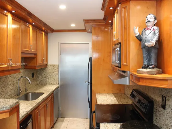 900 NE 18th Ave APT 801, Fort Lauderdale, FL 33304