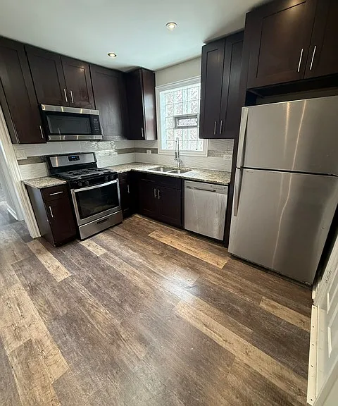 10622 S Wallace St — Photo 8