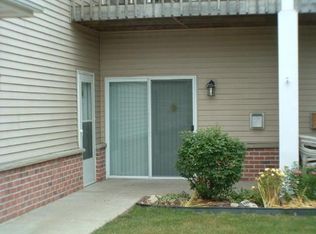 314 Brookside Dr UNIT 4, Mayville, WI 53050