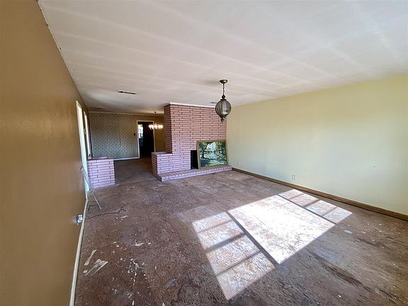 3rd image of 1101 Jerome St