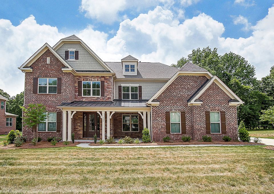 Stunning FORMER MODEL HOME!