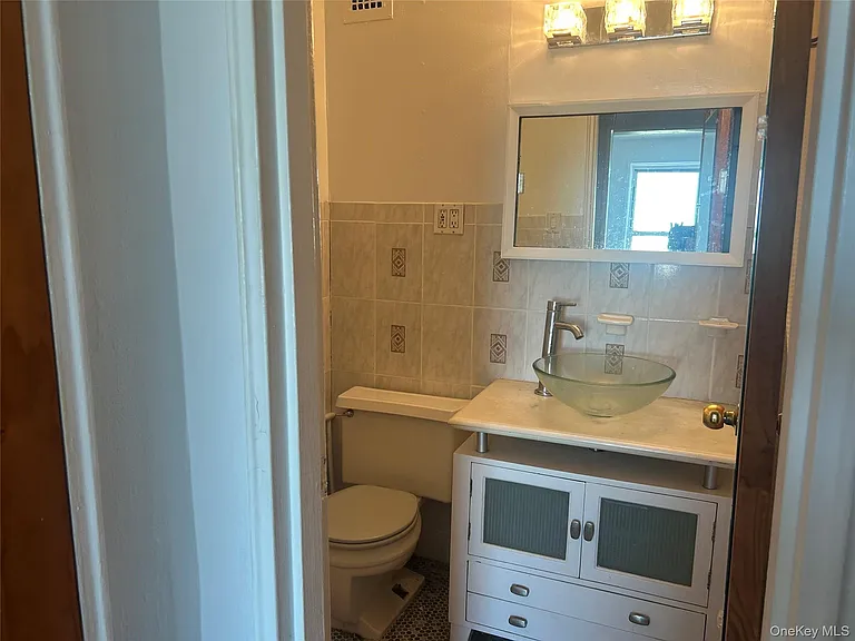 855 E Broadway #5B — Photo 8