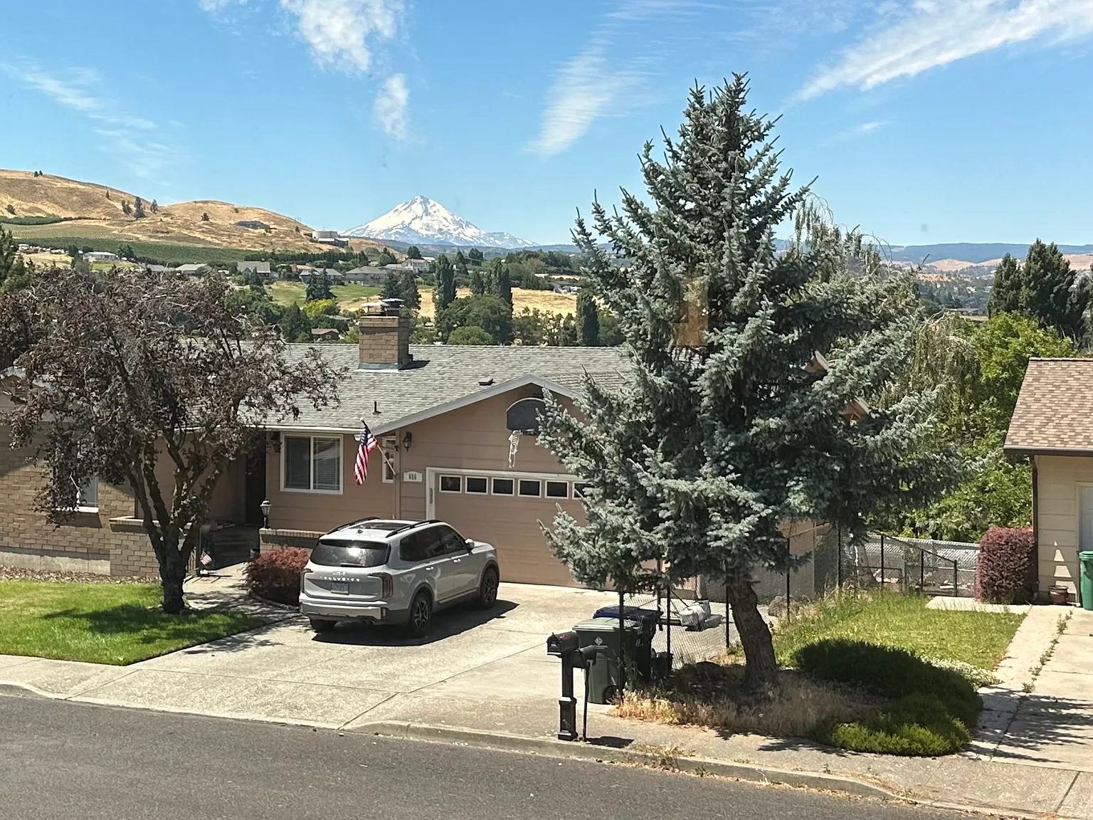 3 bed, 1500 sqft, $3,450 — Photo 2