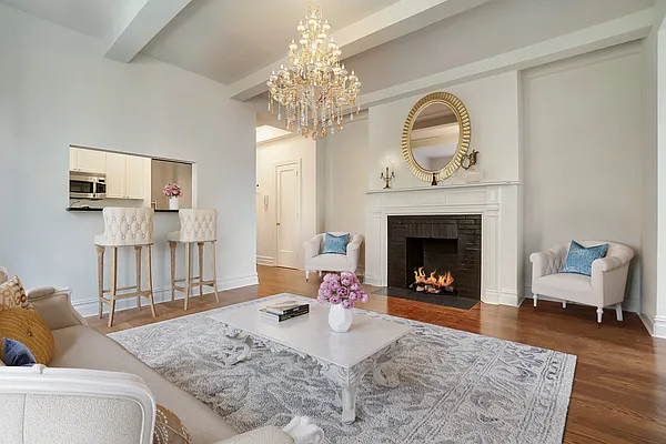 Sold by Bond New York | media 8