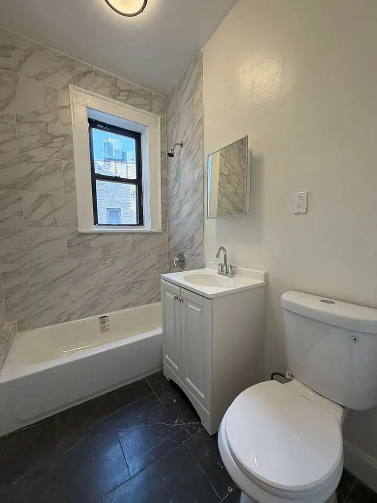 Building Photo - 1009 S Orange Ave #506