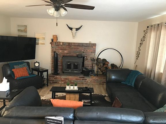 5th image of 970 Mitch Dr