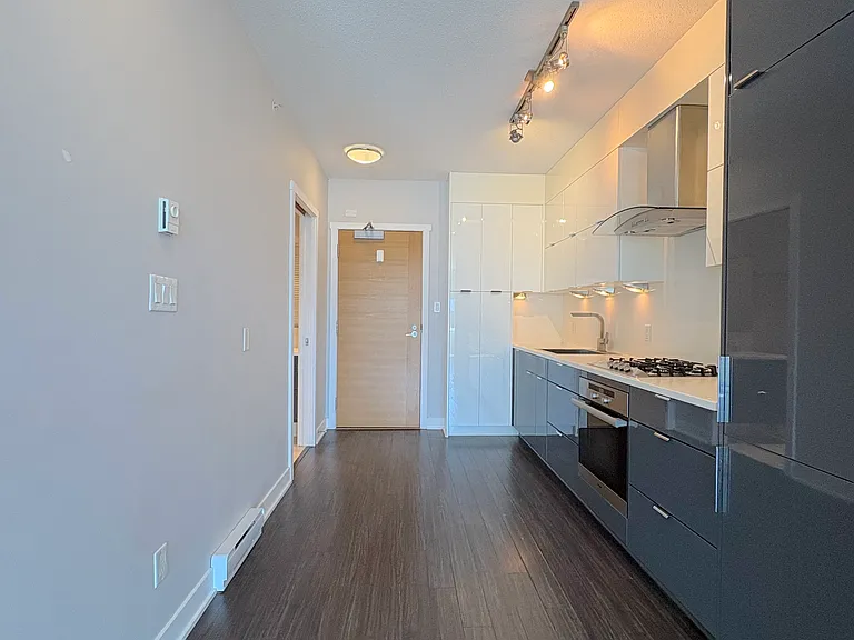 1777 W 7th Ave #522 — Photo 7