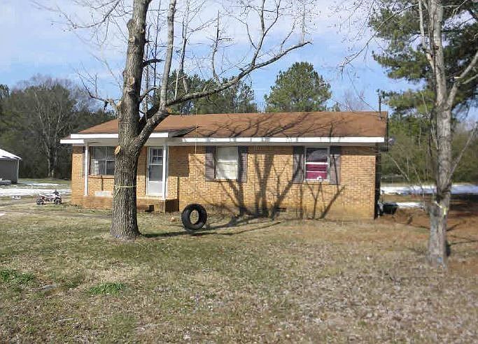2nd image of 129 Jackson Rd
