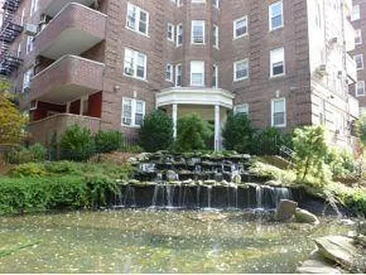 Sold by Fillmore | media 7