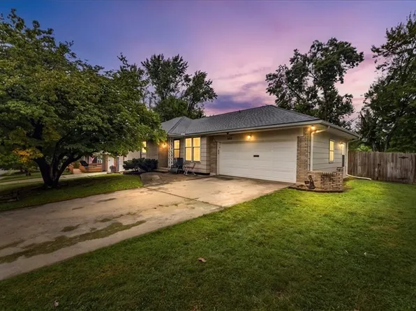 3800 S Drumm Ave, Independence, MO 64055