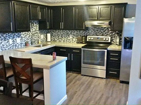 2nd image of 7400 N Chestnut Commons Dr Unit G