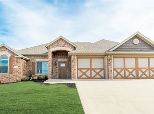 730 Ray St, Pea Ridge, AR 72751