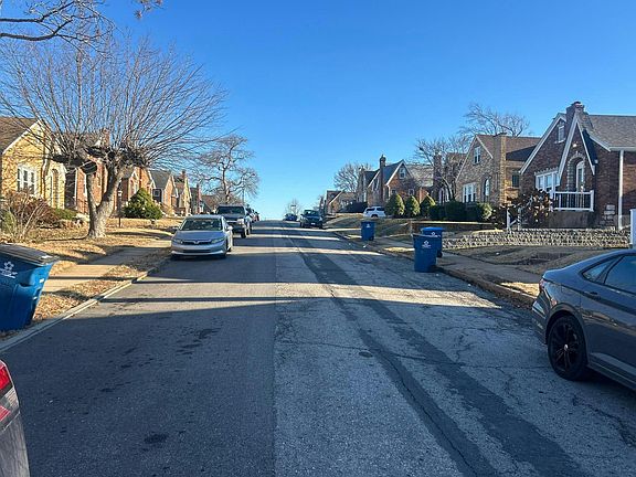 5th image of 824 Cumberland Dr