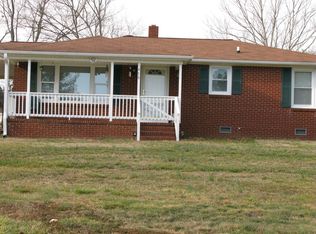 479 Rockway Dr, Lexington, NC 27295
